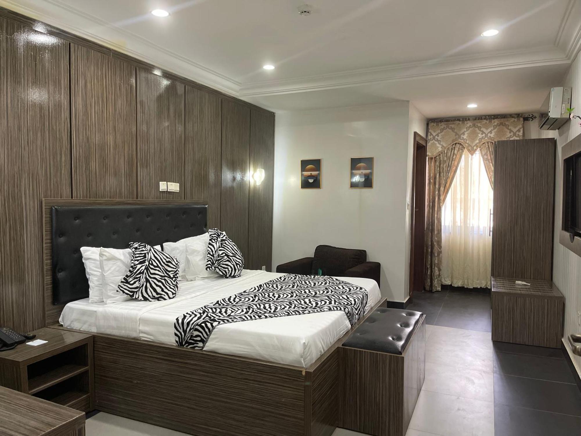 Aa Hotel And Suites 아부자 외부 사진